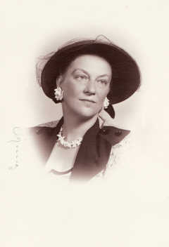 Dot in Hat